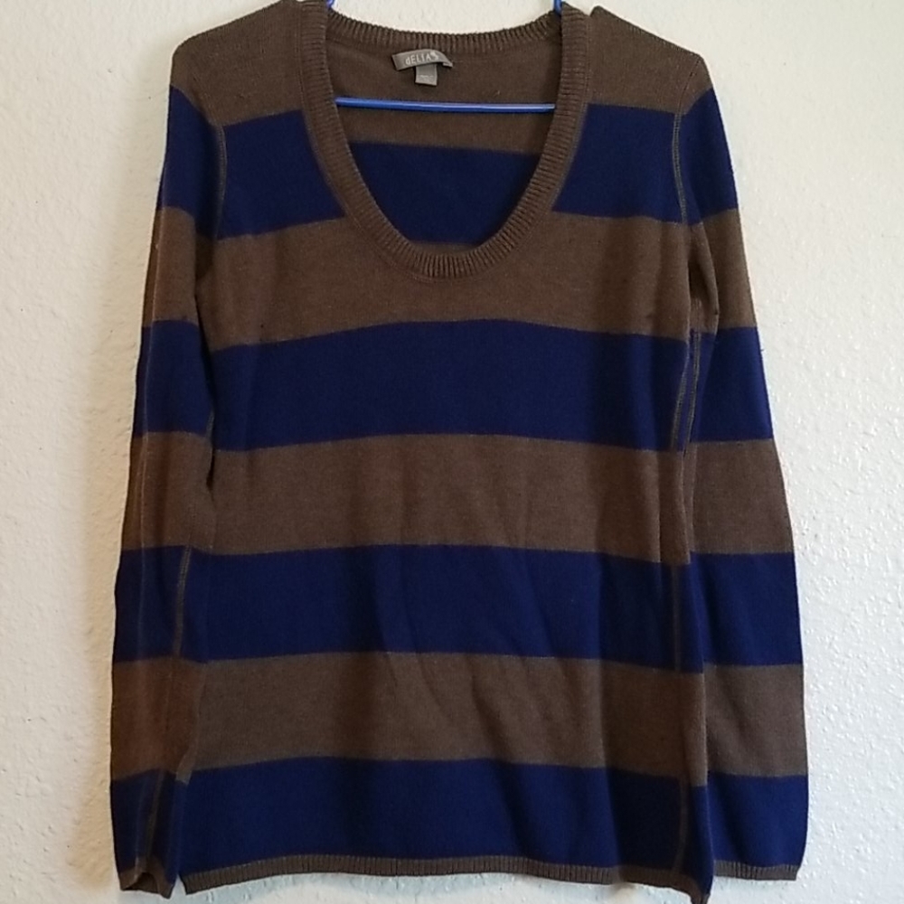 Delia's sweater